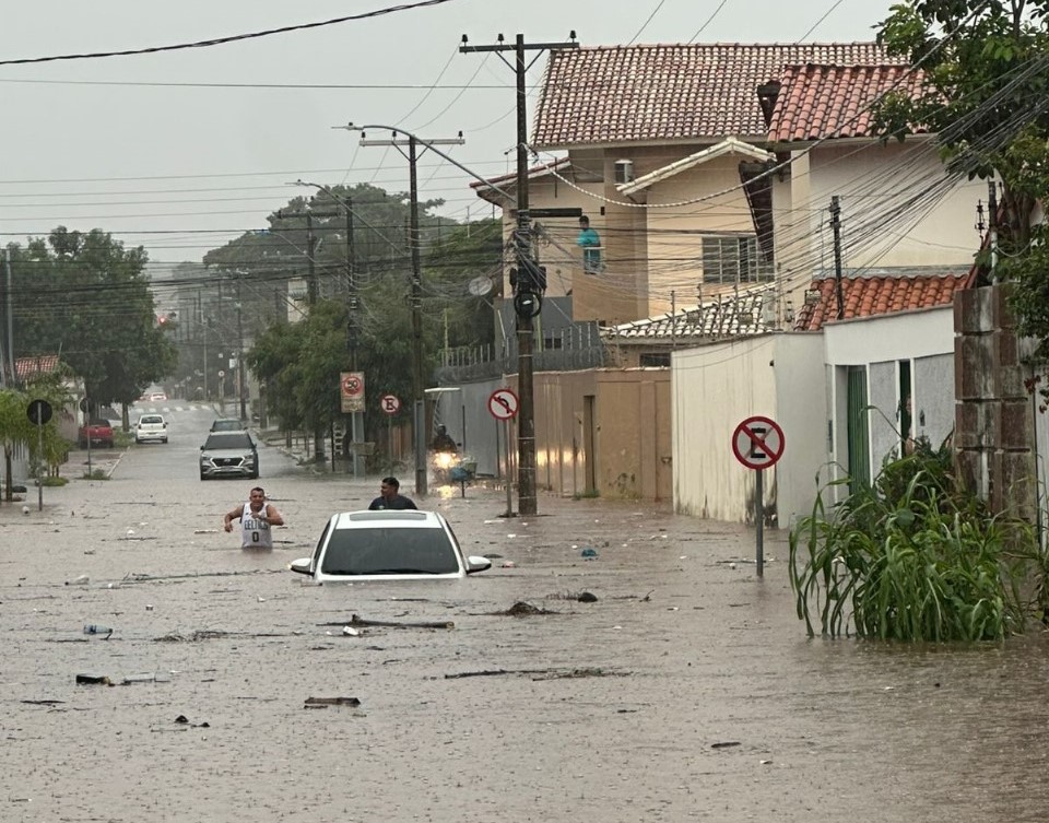 Precisa resolver algo na rua? Veja como evitar transtornos durante as chuvas em Araguaína