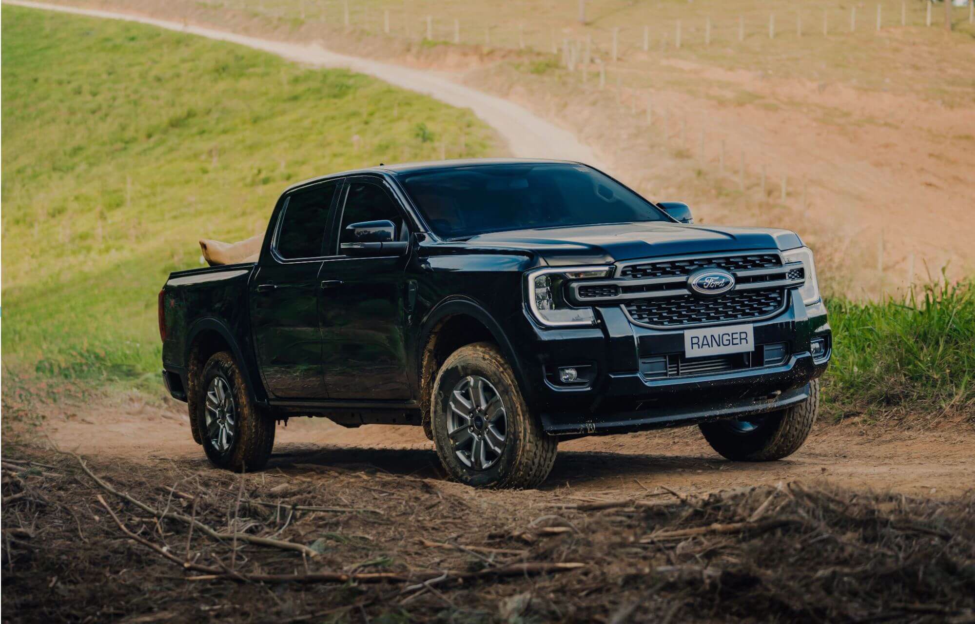 Ford Ranger a R$ 248.600 dispara em vendas e pressiona Fiat Toro e Toyota Hilux em maio de 2026